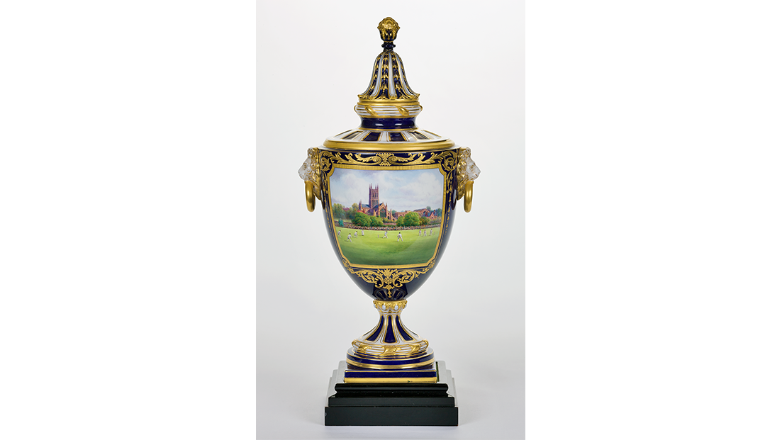 Royal Worcester Vase [PRG 682/7/42/1]