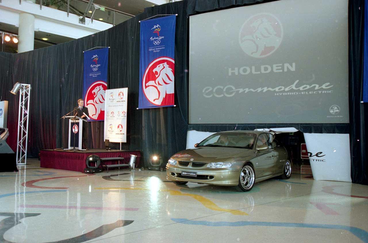ECOmmodore unveiling event, Superdome, May 2000. SLSA: BRG 213/199/8/2/76 
