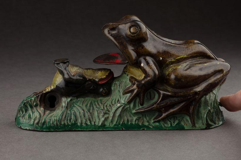 The two bullfrogs - A curious mechanical savings bank | State