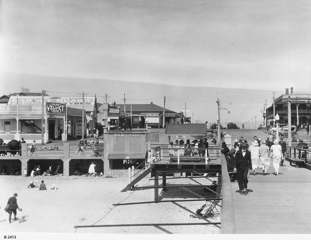 Henley Beach-panorama 1924 SLSA: B 2413.jpeg