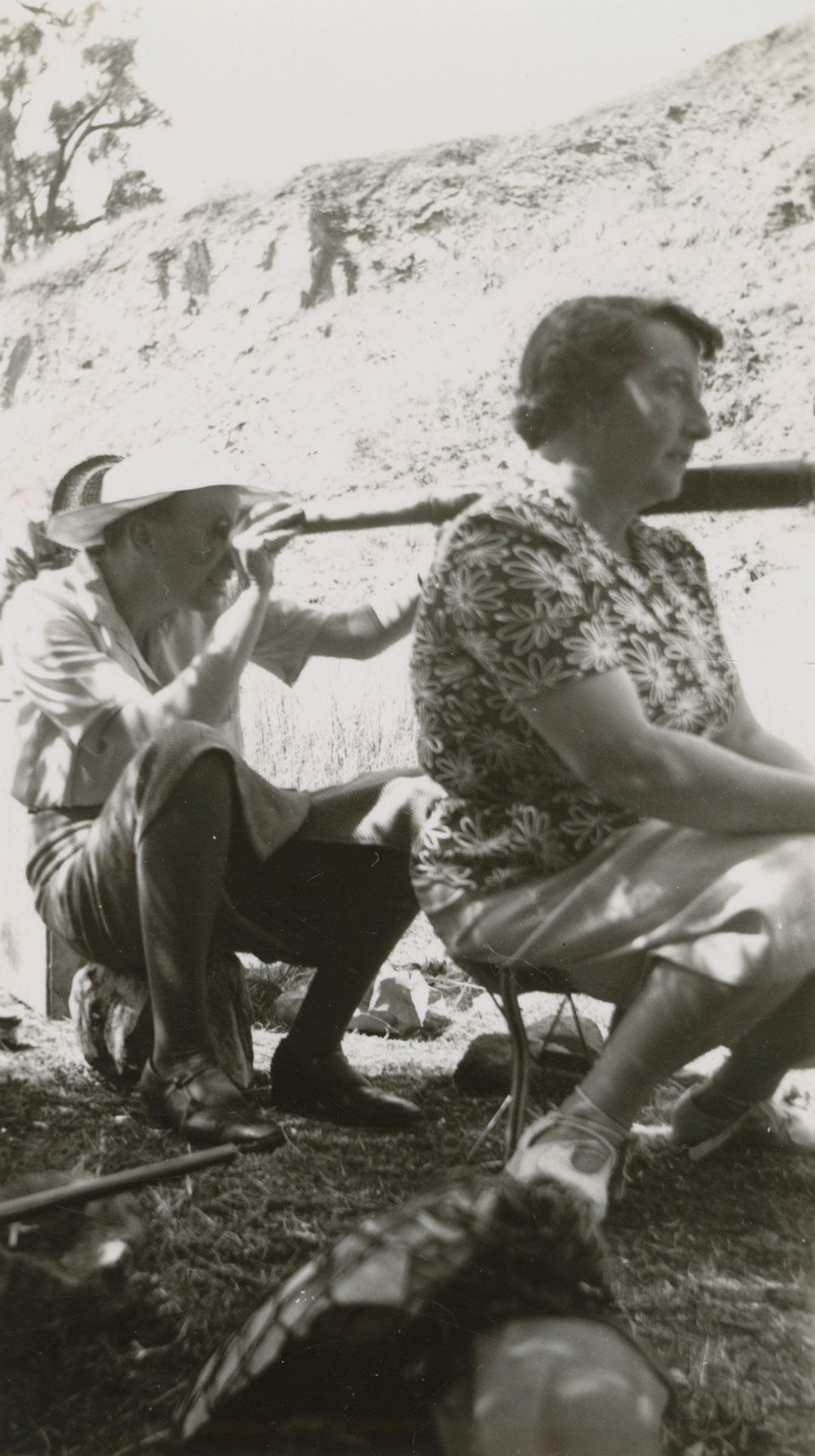 Natalia Davies using a telescope.