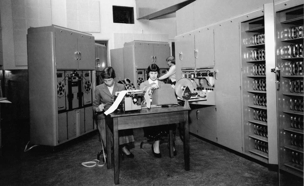 WREDAC computer Image - reproduced courtesy of the Defence Science and Technology Group [SLSA: B 69684]