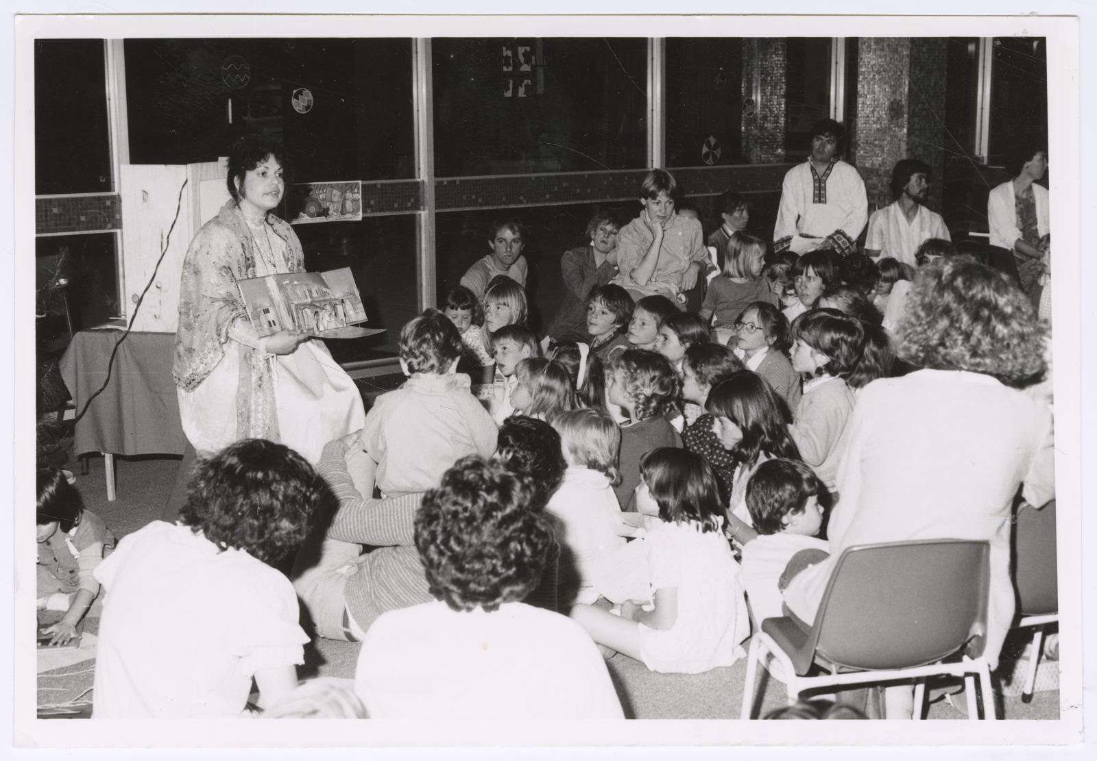 Children's Library Storytelling 
