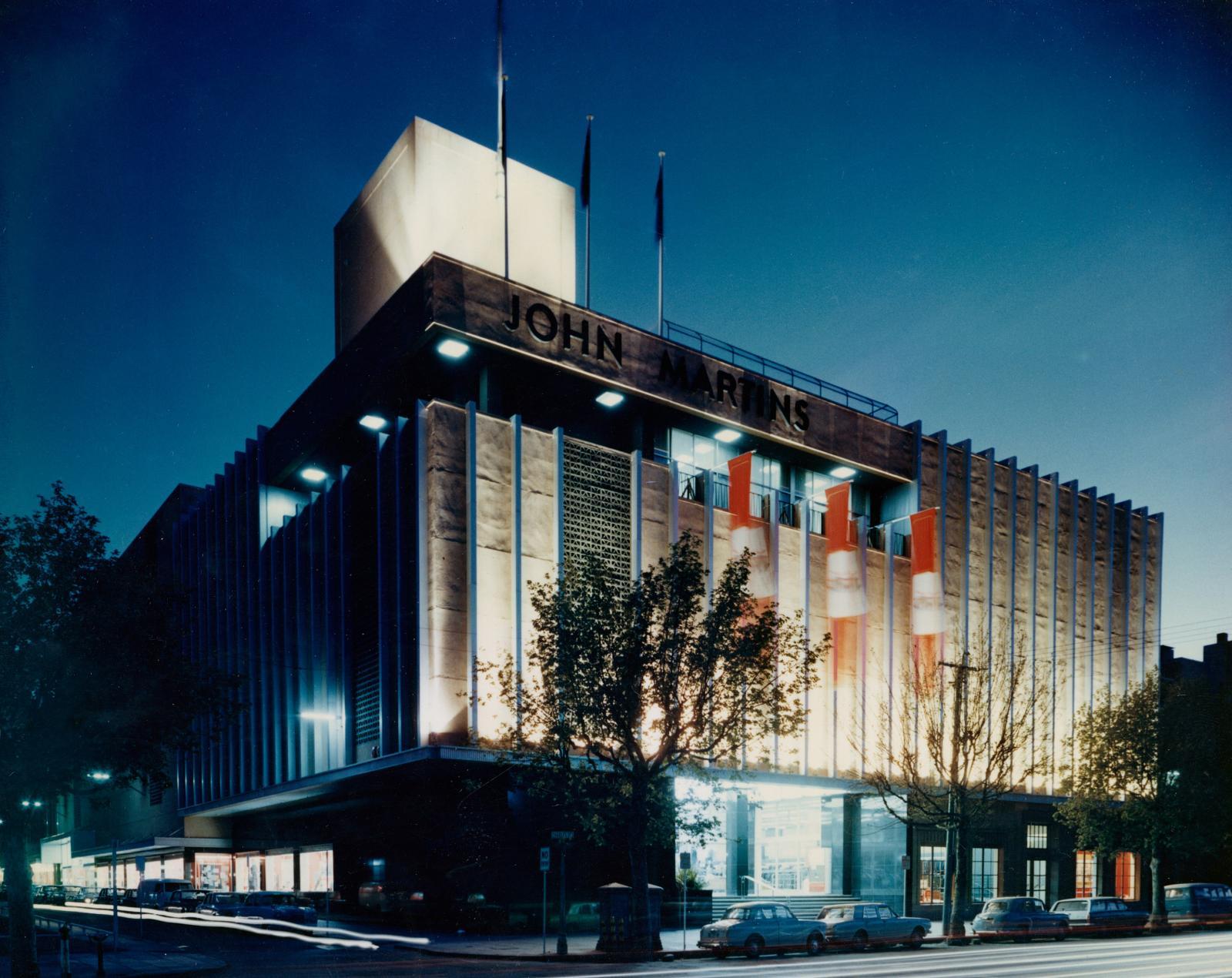 John Martin's North Terrace Frontage at dusk BRG121_1_244