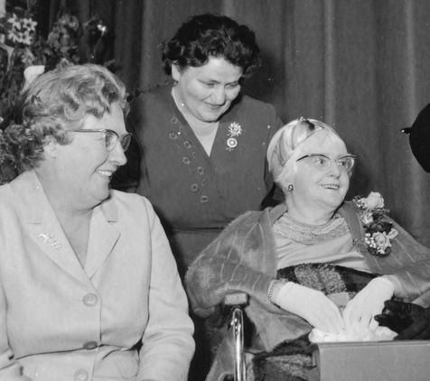 Three women, Doris Taylor is third from left