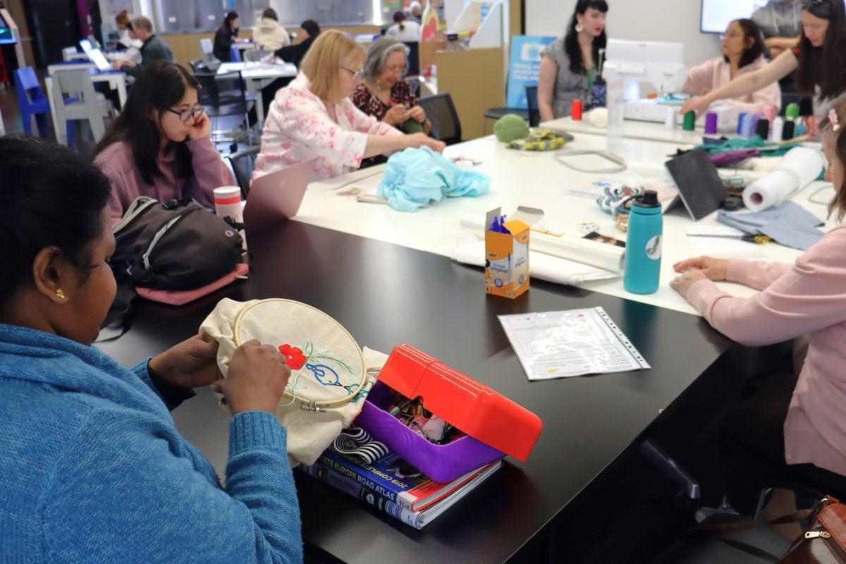n Embroidery Meet-upGroup-24 September