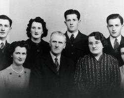 Studio photograph of Garnet William Arthur with his family SLSA B 74158