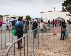 Queues of shoppers at the Adelaide Showground Farmers' Market [SLSA: B 78533/2] 