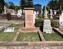 Josiah Symons gravesite