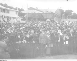 Crowds attending a Violet Memory Day ceremony in honour of the Fallen of World War I held near Anzac Arch in Adelaide, 1919. SLSA: PRG 280/1/29/106