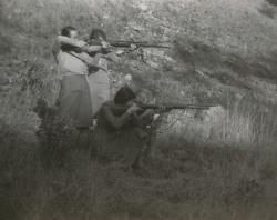 Defence Society members practice shooting at Carrick Hill, c1940. SLSA: PRG 925/13/22