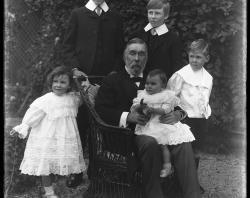 Sir Charles Todd with his grandchildren. SLSA: PRG 631/2/329