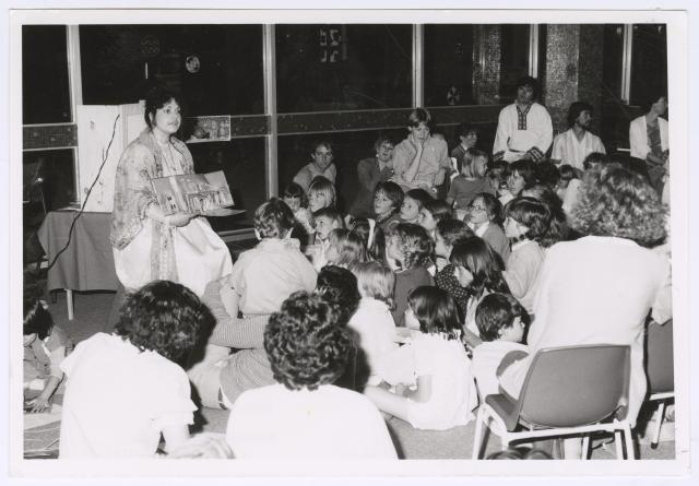 Children's Library Storytelling 