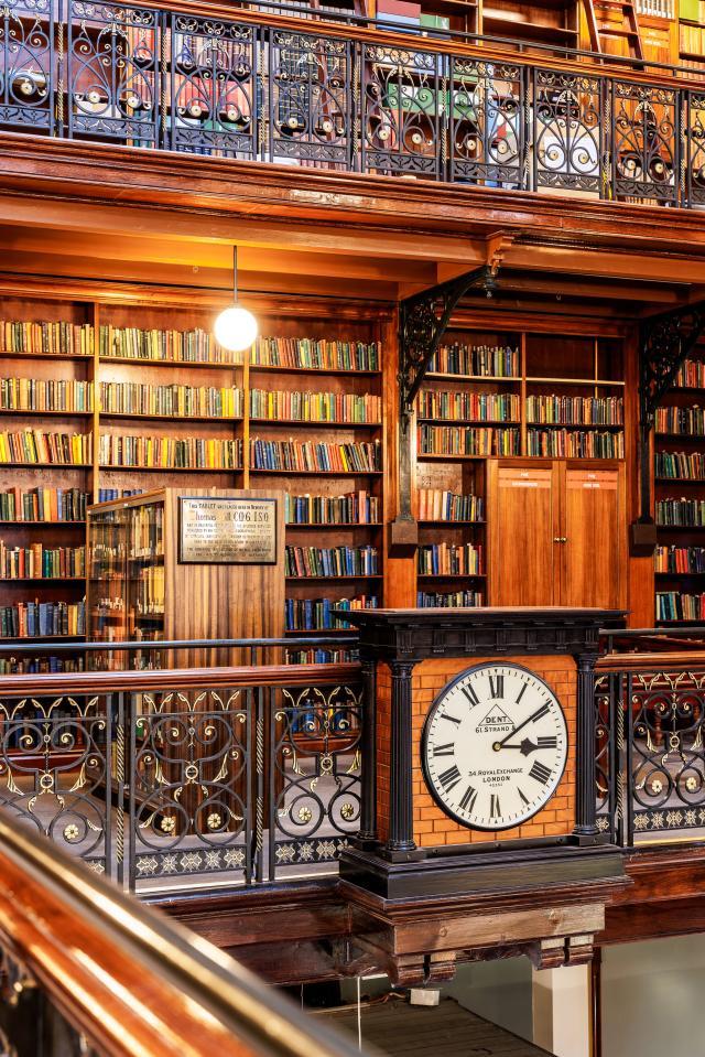 Mortlock Clock - James Filed Photography 