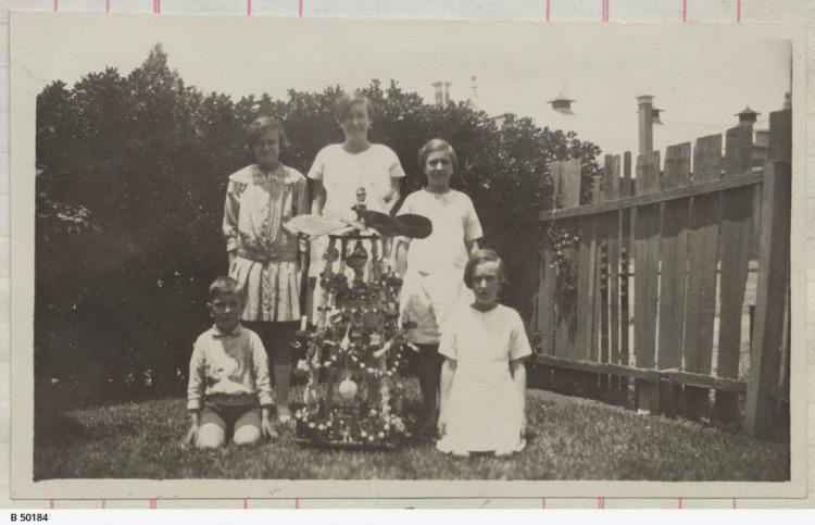 Home-made Christmas Tree 1930